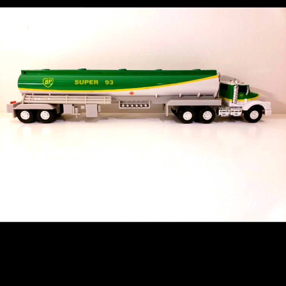 Vintage 1994 Limited Edition BP  Toy Tanker Truck Collectible